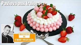 Pavlova aux fraises  Recette par Chef Sylvain [upl. by Gotthard]