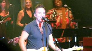 BRUCE SPRINGSTEEN Santa Claus is Coming To Town COUNT BASIE THEATRE Red Bank NJ Dec 22 2008 [upl. by Nadaha]