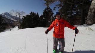 Ski Tip  Round Turn Shape for Intermediate Skiers [upl. by Sisco]