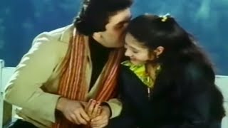 Rishi Kapoors closeness witha girl  Badaltey Rishtey  Bollywood Scene 2325 [upl. by Chic]