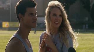 Taylor Swift and Taylor Lautner in Valentines Day Movie Kiss Scene  HD [upl. by Ellahcim361]