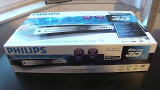 Philips 5000 series 3D Bluray player unboxing [upl. by Tri]