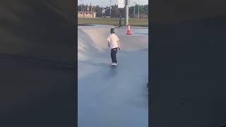 Skateboarding at Tustin skatepark￼ [upl. by Maril339]