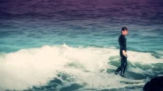 Surfing Newquay Harbour Wall  surfer tricks rocks hazards  Rob Barber Tom Earl amp more [upl. by Pitt911]