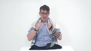 How to Put on Tefillin Ashkenazi Style for Right Handers  All Genders Wrap [upl. by Pomfret]