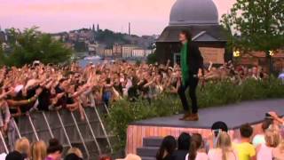 Håkan Hellström  Du kan gå din egen väg Live allsång på skansen [upl. by Yoo]