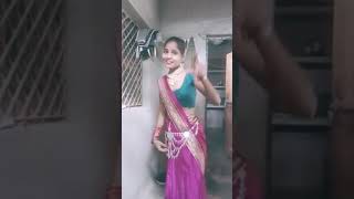 Laundiya London se laenge Raat bhar DJ bajayenge [upl. by Amin479]