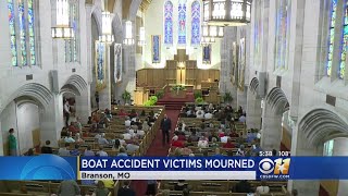 Community Mourns Victims Of Missouri Duck Boat Accident [upl. by Skurnik]