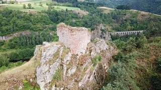 Gorges Sauvages de lAllier  Château et église castrale de Vabres Alleyras HauteLoire [upl. by Brian]