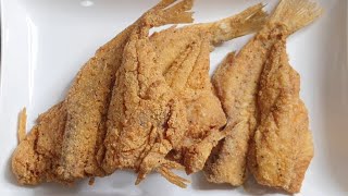 Fried Bonein Croaker Fish In The Deep Fryer [upl. by Gilligan417]