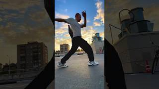 Jumpstyle basic step tutorial  How to dance jumpstyle tutorial howtodance [upl. by Arytas795]