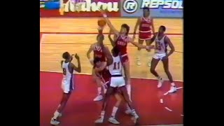 Arvydas Sabonis vs David Robinson FIBANBA [upl. by Weintrob733]