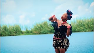 Ugoccie  Ụwa ft Umu Obiligbo Official Video [upl. by Osi633]