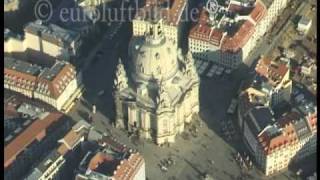 30102009 DRESDEN Altstadtbereich mit der Frauenkirche [upl. by Tolley]