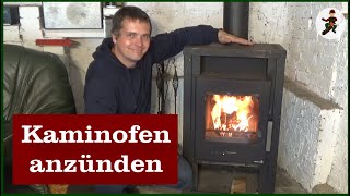 Einen Kaminofen anzünden  3 Möglichkeiten [upl. by Carol182]