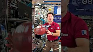 Le SPORT dans lESPACE  astronaute science [upl. by Mayberry]