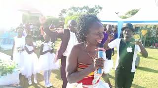 Prince Geff doing Best Teso Dance💃  Deo  Salome wedding while Amoding Faith  King Daniel singing [upl. by Leahcam654]