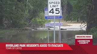 Cayce issues voluntary evacuation for homes near Congaree River [upl. by Ademordna]