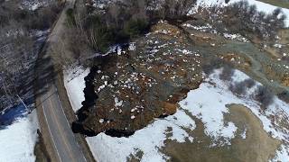 Glissement de terrain en Mauricie [upl. by Nnyleuqcaj]