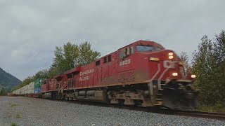 cp 8825 east Intermodal in sicamous bc [upl. by Lindsy]