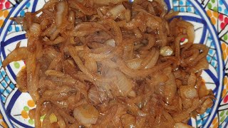 طريقة عمل البصل المكرمل make caramelized onions [upl. by Rogergcam]