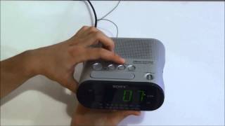 Radio cu ceas SONY ICFC218 [upl. by Yasmine]