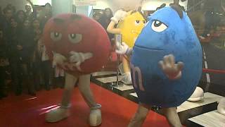 M and M world london dancing m and ms [upl. by Ecad]