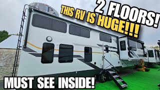 INCREDIBLE SIZE OF THIS RV Palomino River Ranch 394FLL [upl. by Cobbie]