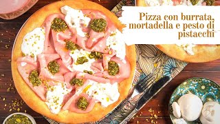 Pizza burrata mortadella e pistacchi fragrante e gustosa come in pizzeria [upl. by Thorny]