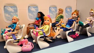 Airplane  Elsa amp Anna toddlers are flying on vacation  airport  Barbie dolls [upl. by Aihcrop]