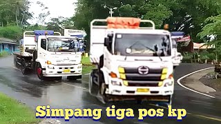 Ngeri truk trailer expedisiboxngebut jalur simpang tiga pos kp [upl. by Andryc]