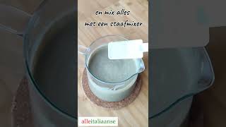 Dropijs recept met ijsmachine 🍨 Gemaakt door Italianen ijsmaken snoepjes drop alleitaliaanse [upl. by Karlan857]