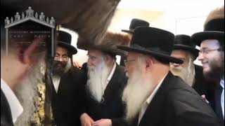 Viznitz London Rebbe Visits Machnovka Rebbe  Sivan 5784 [upl. by Cully]