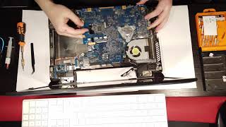 Upgrade CPU Lenovo b570 from Pentium B960 to Core i52540M [upl. by Deina]