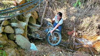 Restoration of Honda 110cc motorbike stuck in sewer  Restoration of badly damaged motorbike [upl. by Labinnah]