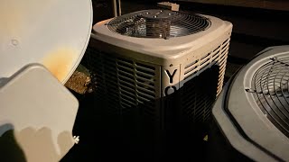 2011 York LX 13 Heat Pump  Full Defrost Cycle With Steam [upl. by Essilevi]