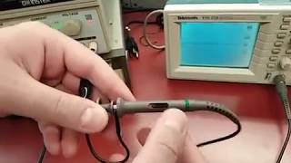 How to use an oscilloscope TDS210 1 [upl. by Anazus70]