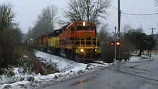 PW 2314 freight train crossing at Roberts Oregon 122608 [upl. by Ranger]