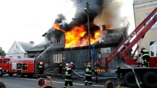 Pożar domu na ul Lubelskiej w Międzyrzecu Podlaski 08082009 [upl. by Ociredef]