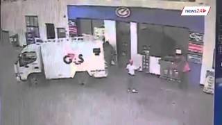 WATCH Cash in Transit Robbery in Welkom [upl. by Yalcrab]