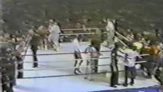 Alexis quotEl Flaco Explosivoquot Arguello vs Jose Luis Ramirez part 5 [upl. by Neelcaj]