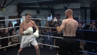 South Moreton Boxing Club Bounty Hunters Bout 1 Brandon Lang Vs Shea Stewart [upl. by Ferriter758]