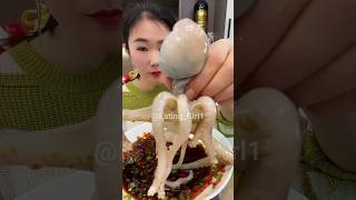 ASMR EATING ALIVE OCTOPUS 🐙mukbang food chinesefoos eating chinafood mukbangs [upl. by Wheeler595]