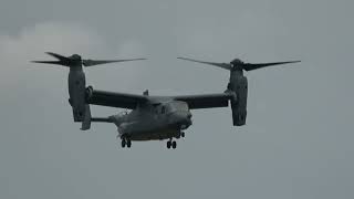 Watch as an USAF CV 22 Osprey transforms from plane to helicopter at RIAT 2023  4K [upl. by Dacie122]