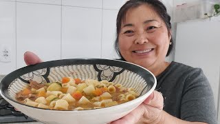 DIA CHUVOSO NA CHÁCARA FIZ SOPA DE LEGUMES  FOLHAS DE BATATA DOCE À MODA JAPONESA [upl. by Norrat]