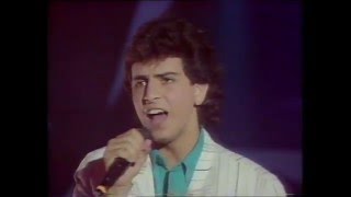 Glenn Medeiros  Nothings gonna change my love for you LIVE  Montreux 14051988 BBC [upl. by Yenittirb]