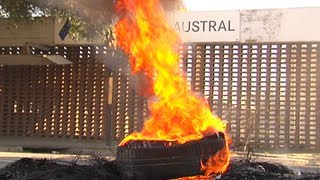 Trabajadores de Matricería Austral realizaron una protesta [upl. by Eelarual]