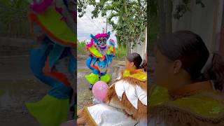 A este niño le encanta el carnaval 🎭🤣🎈🦹‍♀️🎊 carnaval carnavalbonao fiesta shorts humor [upl. by Oinolopa]