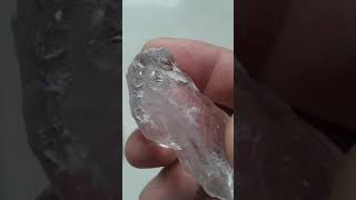 PHENAKITE STONE RARE 521 GRAM 100 CLEAN 5200 DOLLRS FRE SHIPPING CONTAT IN BOX WHATSAPP 55339886 [upl. by Fregger]