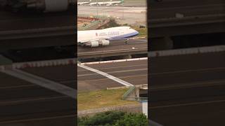 터널 위 지나가는 차이나에어라인 b747 [upl. by Edwyna809]